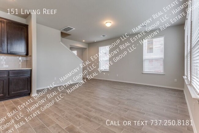Building Photo - 151 Living Reef Dr