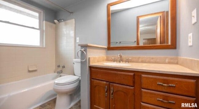 Building Photo - 2303 W Pintura Ct