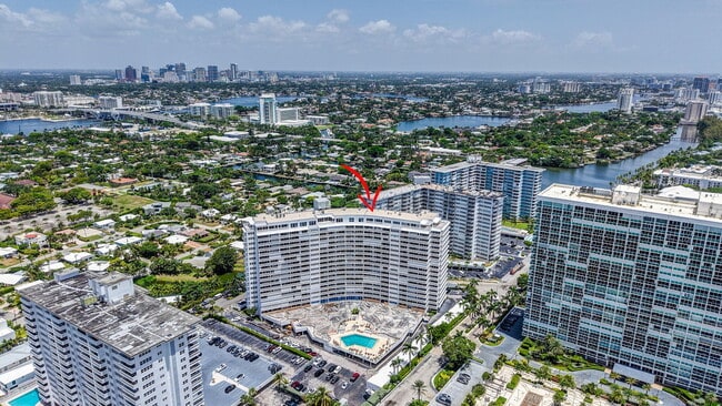 Building Photo - 2000 S Ocean Dr