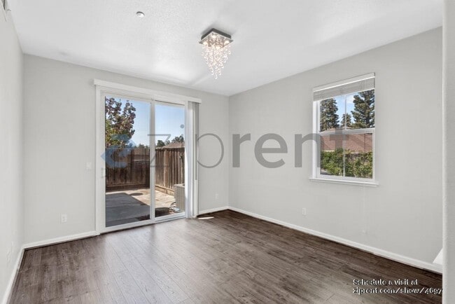 Building Photo - 168 Caroline Ln