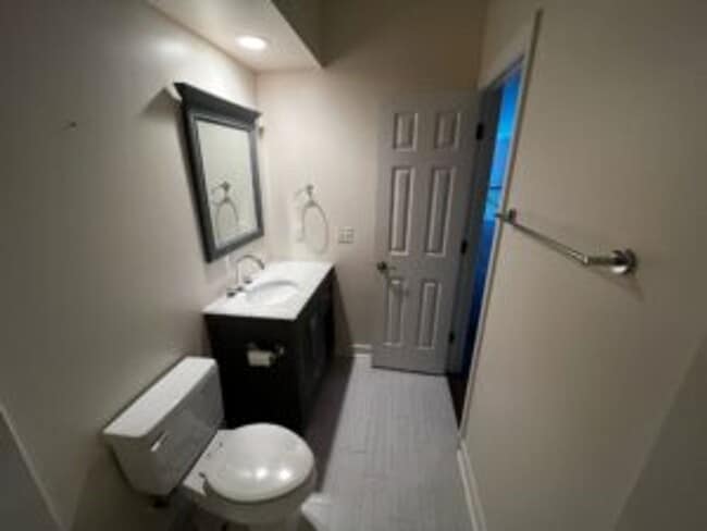 Building Photo - 1411 Belcourt Ln
