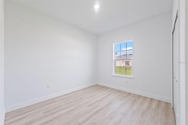 Building Photo - 3479 SW 137th Loop