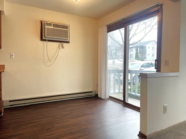 Building Photo - 6740 Jacobs Way