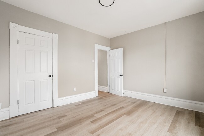 Building Photo - 163 Martin Ave