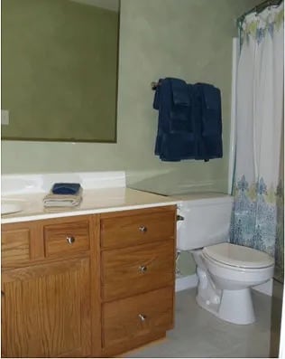 Building Photo - Room in Townhome on McGoogan Ln