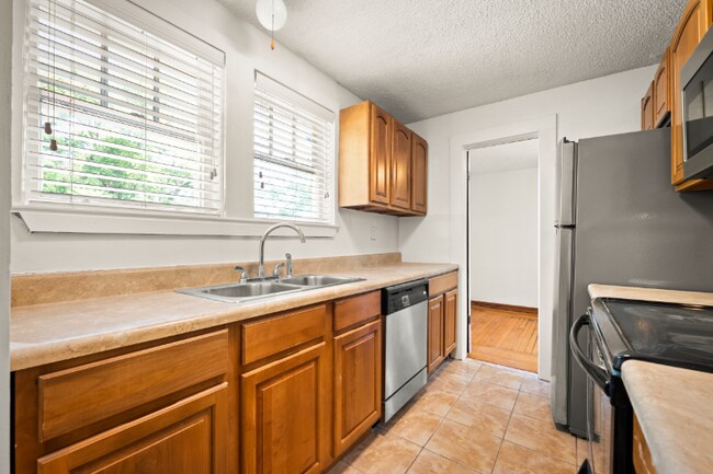 Building Photo - 4315 Antisdale St