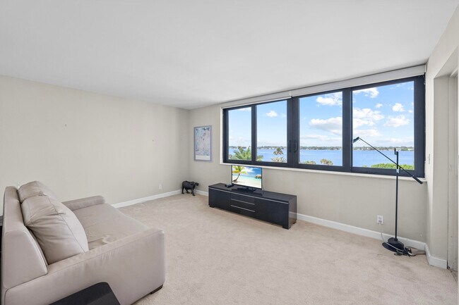 Building Photo - 3250 S Ocean Blvd