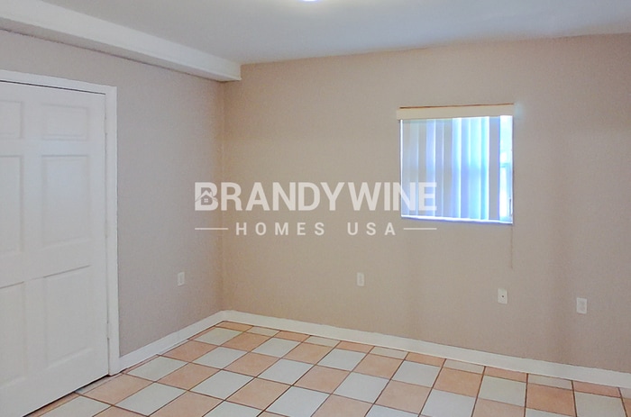 Building Photo - 9923 Woodridge Ct