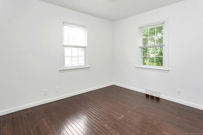 Building Photo - 124 Minturn Pl