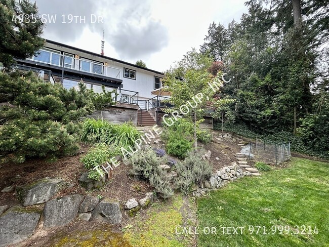 Building Photo - 4935 SW 19th Dr