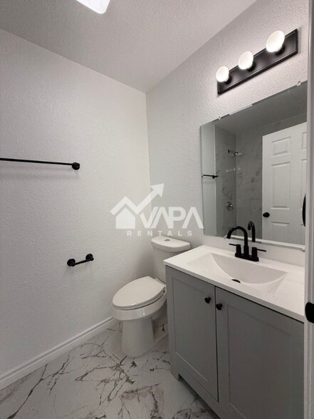 Building Photo - 6115 Frio Valley Dr