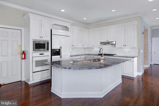 Building Photo - 3 Maidstone Ct