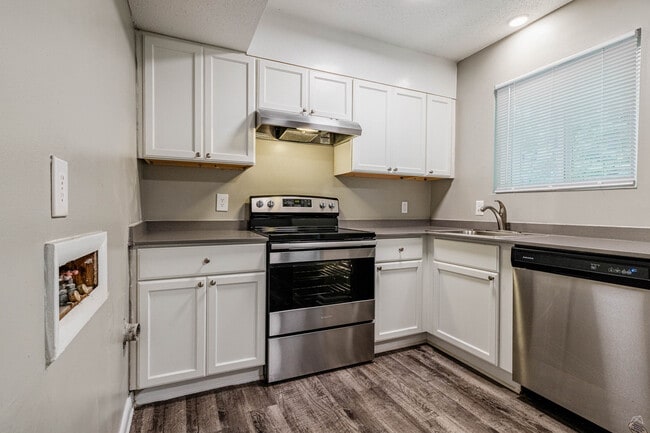 Building Photo - Walnut Creek Apartments