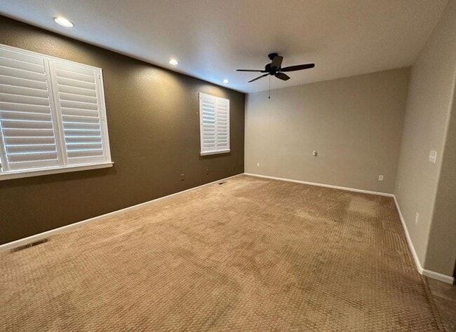 Building Photo - 10585 Parkington Ln