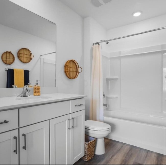 Building Photo - 3-Bedroom Home in Long Valley with Access ...