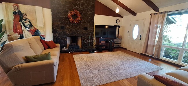 Building Photo - Kula Kai Home 3/bd 2/bth