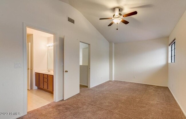 Building Photo - 10351 E Sharon Dr