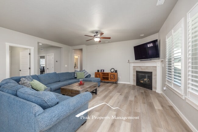 Building Photo - 18272 N Wild Goose Ave