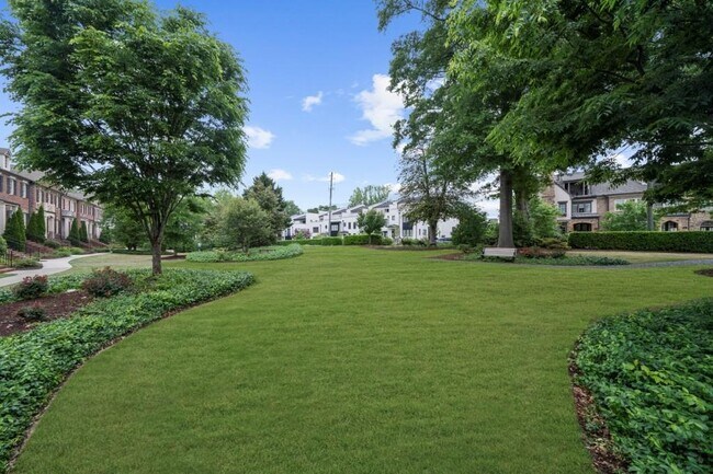 Building Photo - 410 Rose Garden Ln
