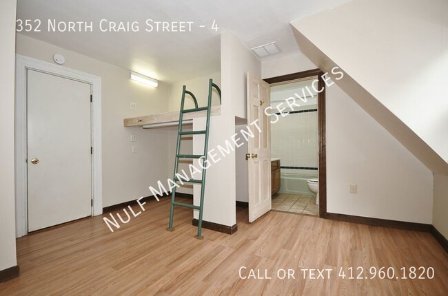 Building Photo - 3 Bed, 3 Bath Apartment in Oakland