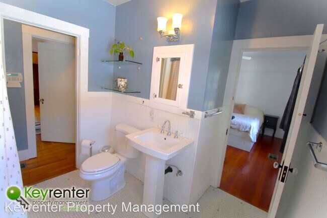 Building Photo - 2 br, 1 bath House - 2314 T Street