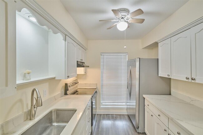 Building Photo - 2308 Winrock Blvd