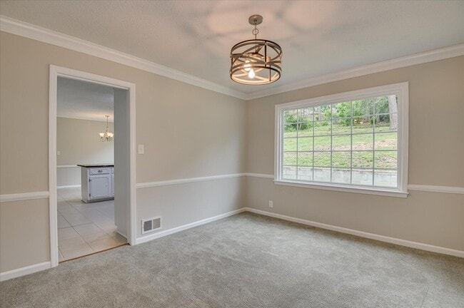 Building Photo - 986 Campbellton Dr