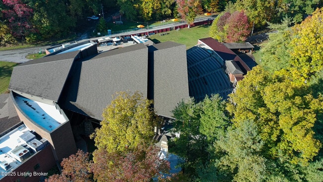 Building Photo - 720 Gheens Ave