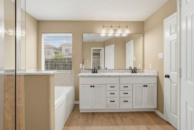 Building Photo - 2918 Mustang Meadow Ln