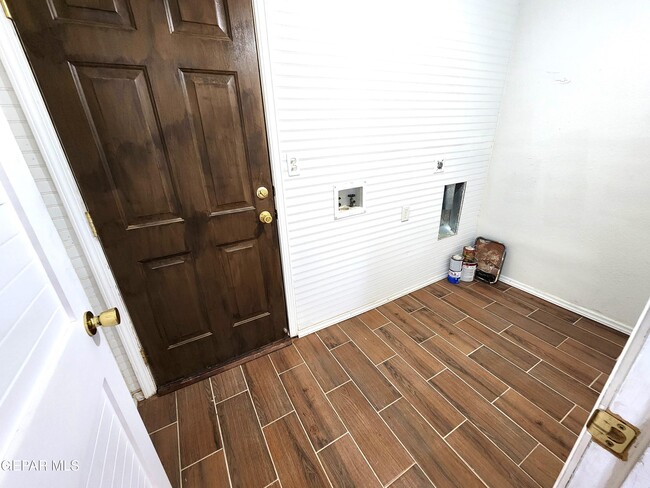 Building Photo - 14228 Lasso Rock Dr