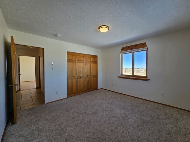 Building Photo - 19 Camerada Rd