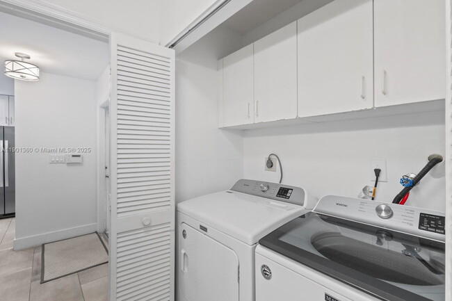 Building Photo - 4448 NW 98th Ave