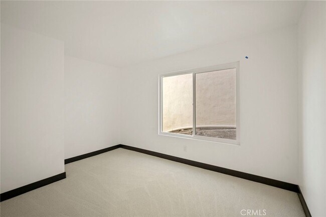 Building Photo - 23276 Atlantis Way
