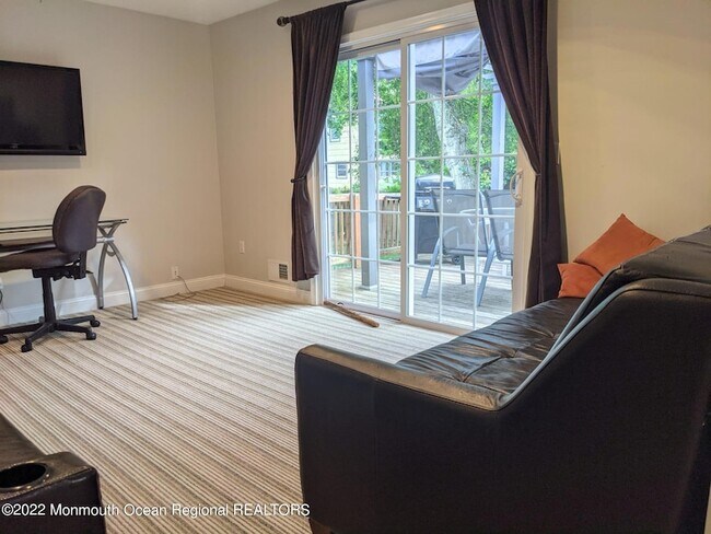 Building Photo - 1304 Franklin Ave