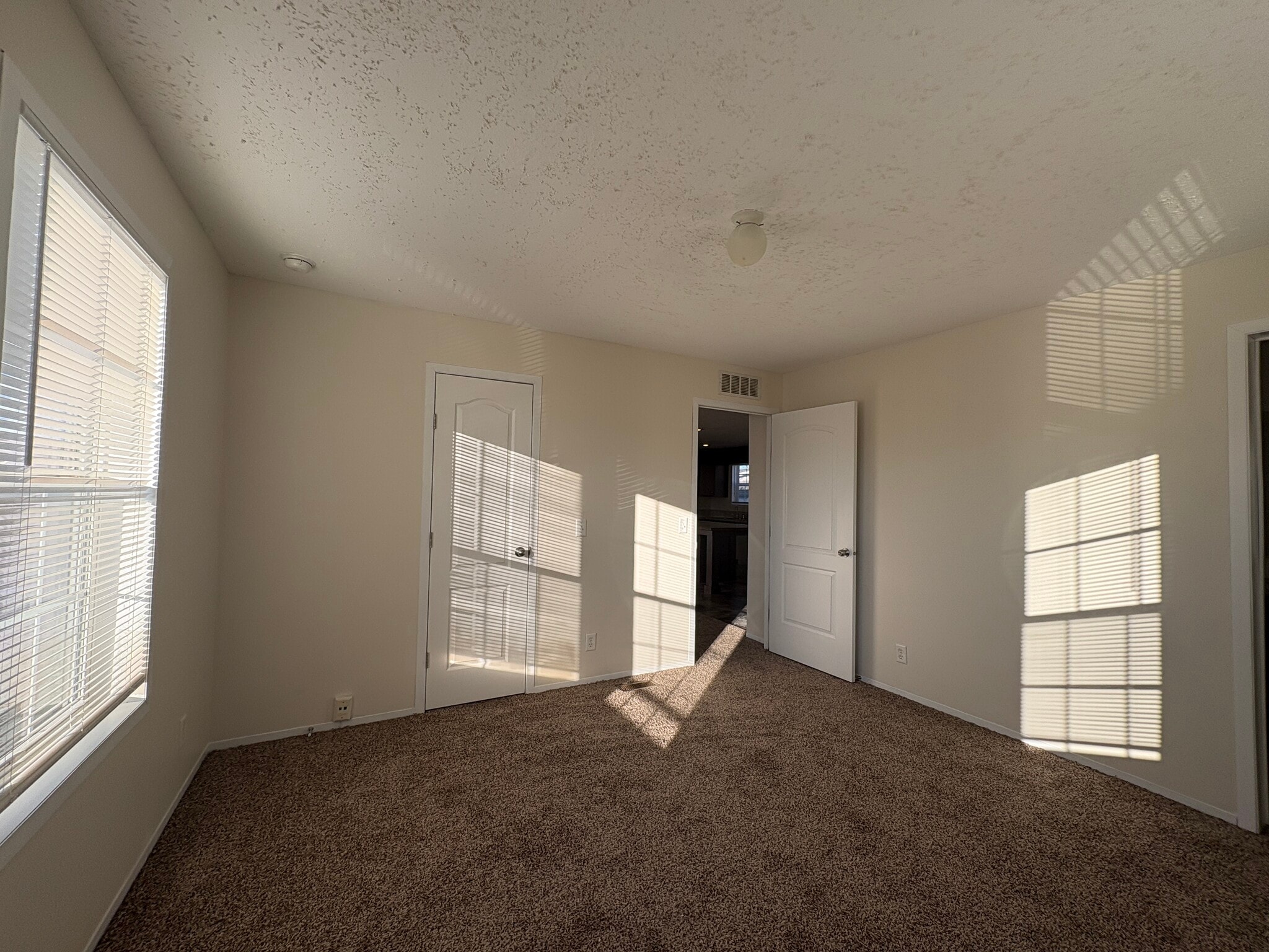 Building Photo - 11803 Stoneridge Ct