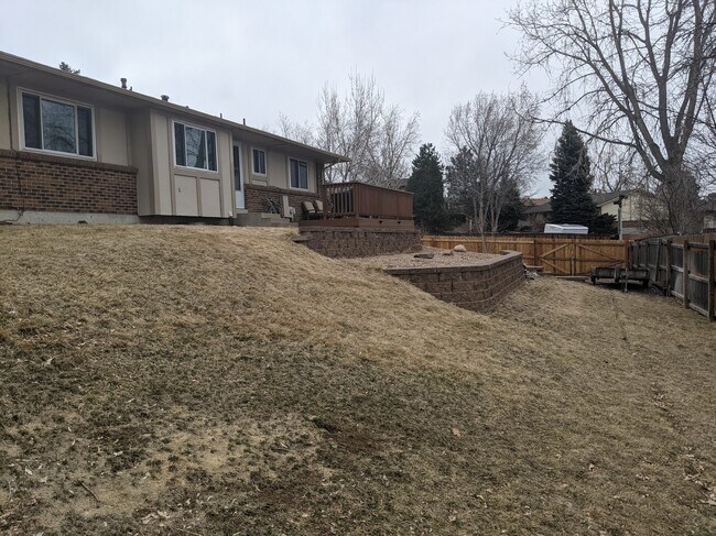 Building Photo - 2089 S Deframe St