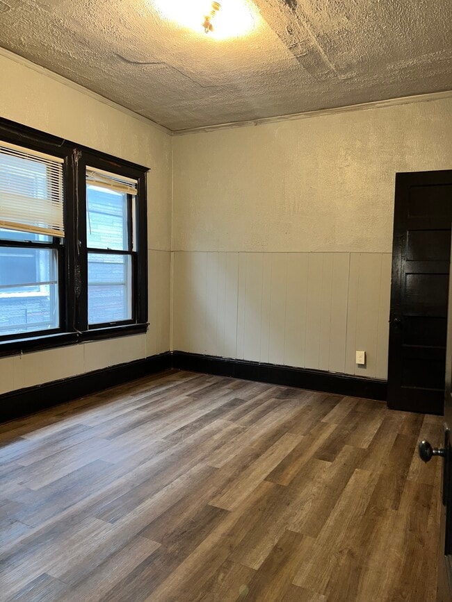 Building Photo - 1639 N 33rd St