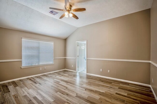 Building Photo - 5803 Sawyer Bend Ln