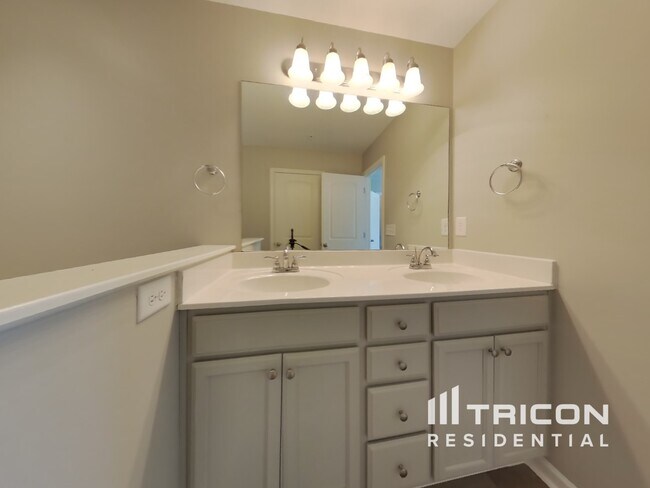 Building Photo - 1084 Neeleys Bnd