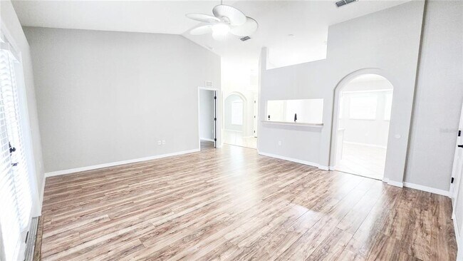 Building Photo - 3519 Kenwood Crossing