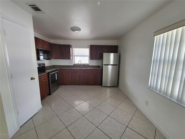 Building Photo - 9508 Pembridge Ct
