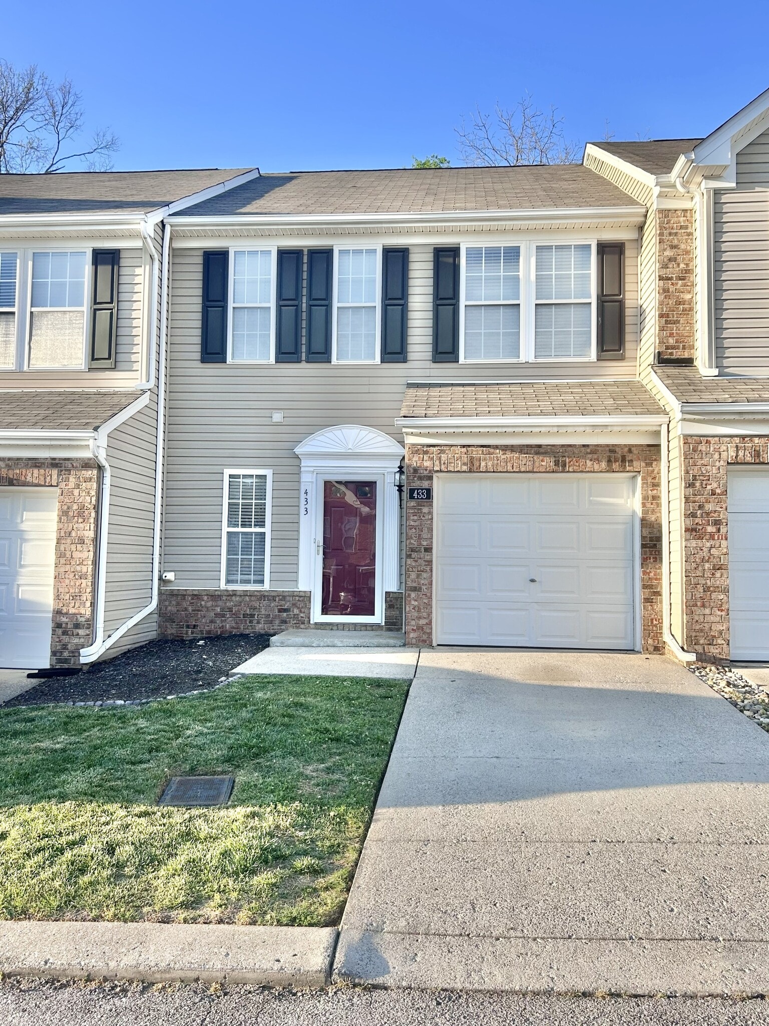 Building Photo - 1345 Bell Rd