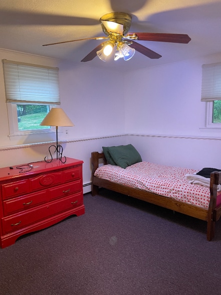 Building Photo - 73 Hathaway Cir