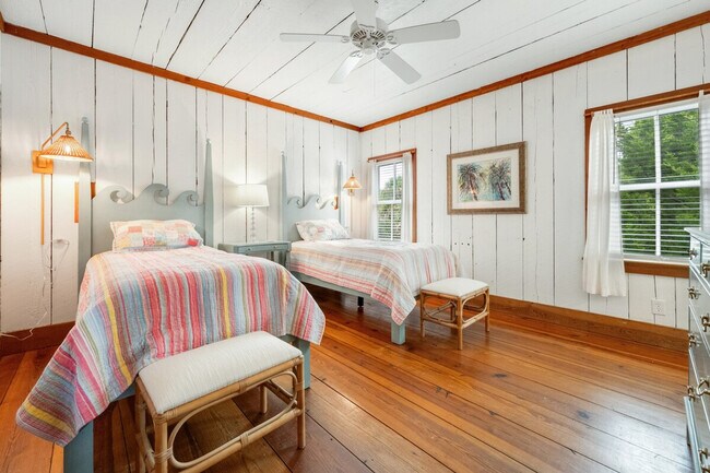 Building Photo - 911 Debordieu Blvd