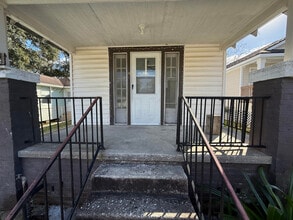 Building Photo - Belle Terre Rental