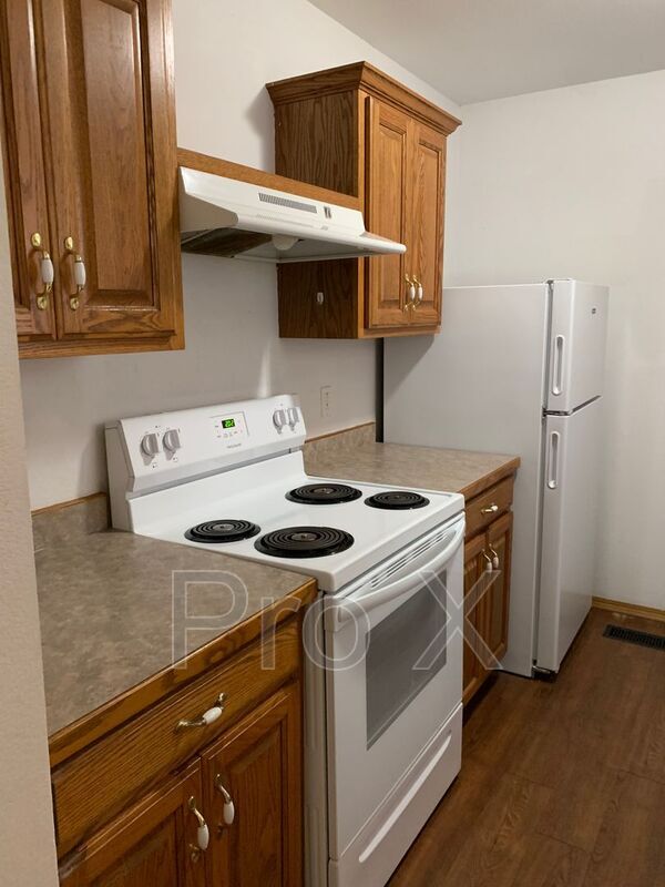 Building Photo - 4569 E Zora St