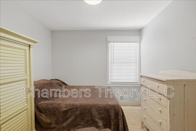 Building Photo - 14410 Otis Ct