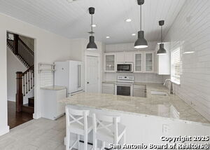 Building Photo - 6323 Myrtle Path