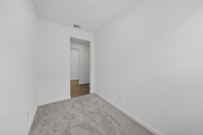 Building Photo - 9723 Pettus Crk Dr