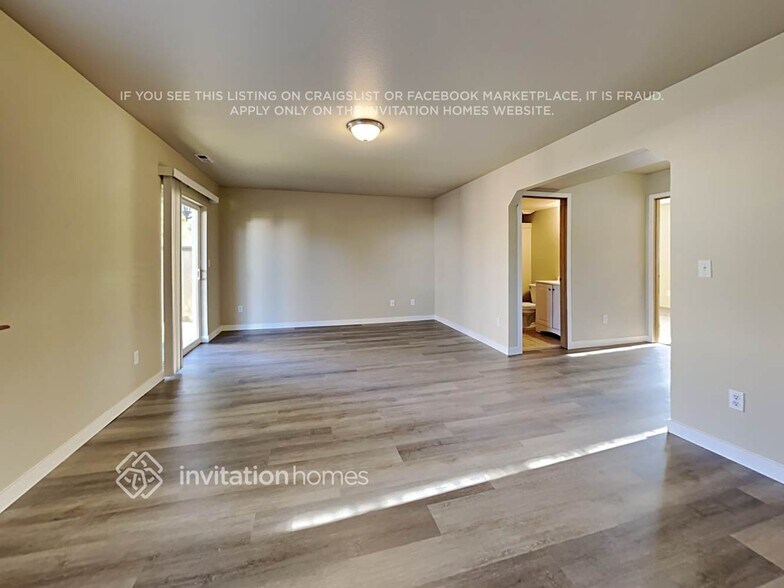 Building Photo - 8211 186 St E